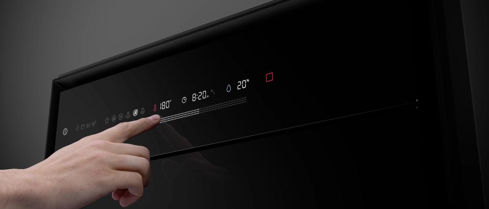 Ясно структуриран сензорен дисплей на паровата фурна BORA Oven Steam с режим Super Simple