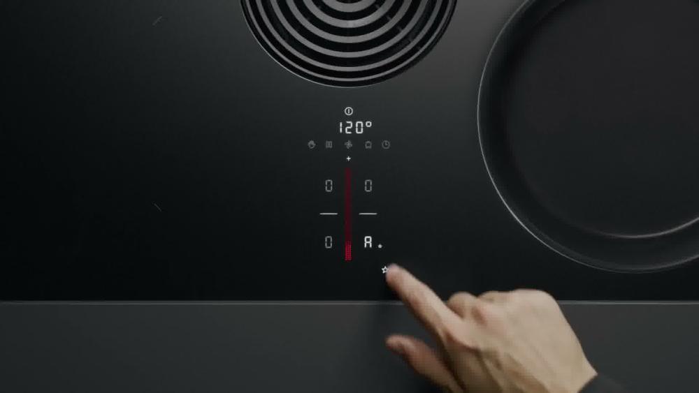 BORA Assist функция Fry с тигана за грил на BORA, поддържаща зададена целева температура, и приложението BORA One.